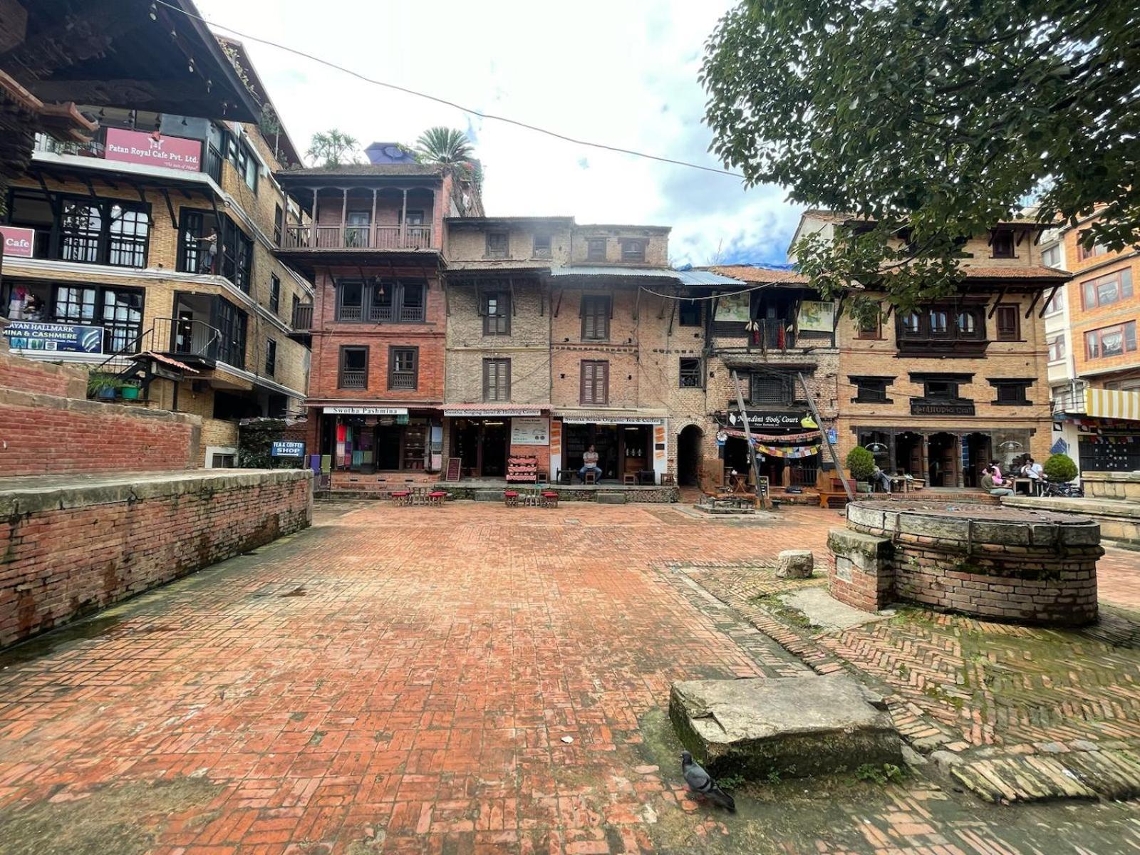 Patan Square - 2 Km From Patan Durbar Square Hotell Exteriör bild